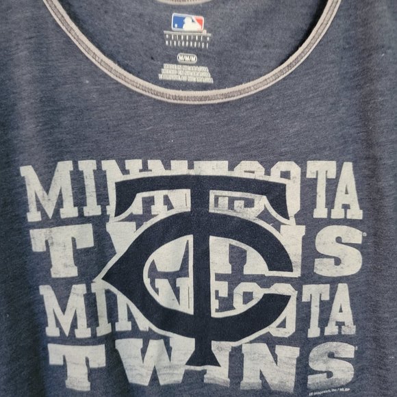 MLB Minnesota Twins Blue and Grey Crop Tee Size Medium - Picture 9 of 12